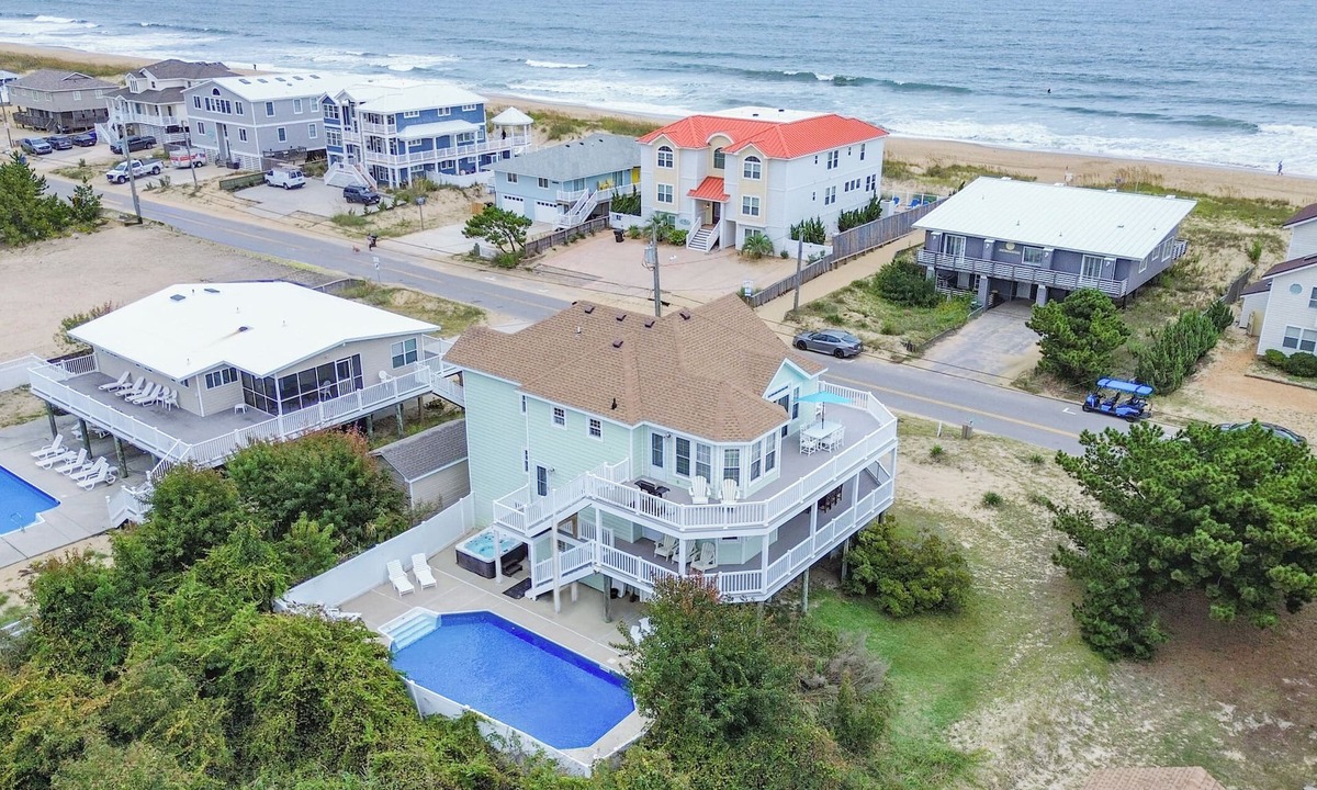 Sandbridge House | 7 + Bedroom, 5.5 Bthrm - Pool/Hot Tub, Semi-Ocean Front - Sandbridge Beach, VA