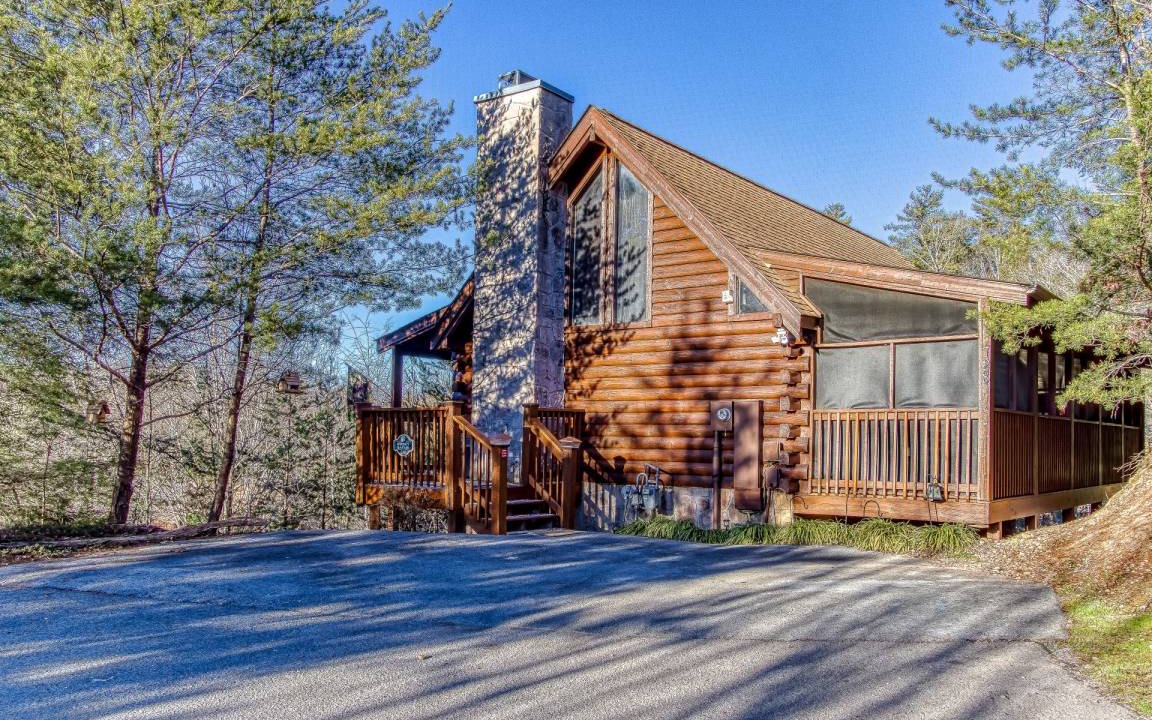 Pigeon Forge Cabin | Cabin ∙ 2 bedrooms ∙ 8 guests