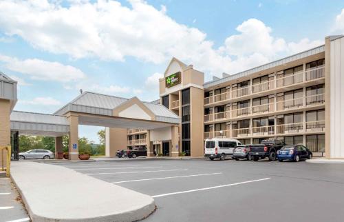Bristol Hotel | Extended Stay America Suites - Bristol