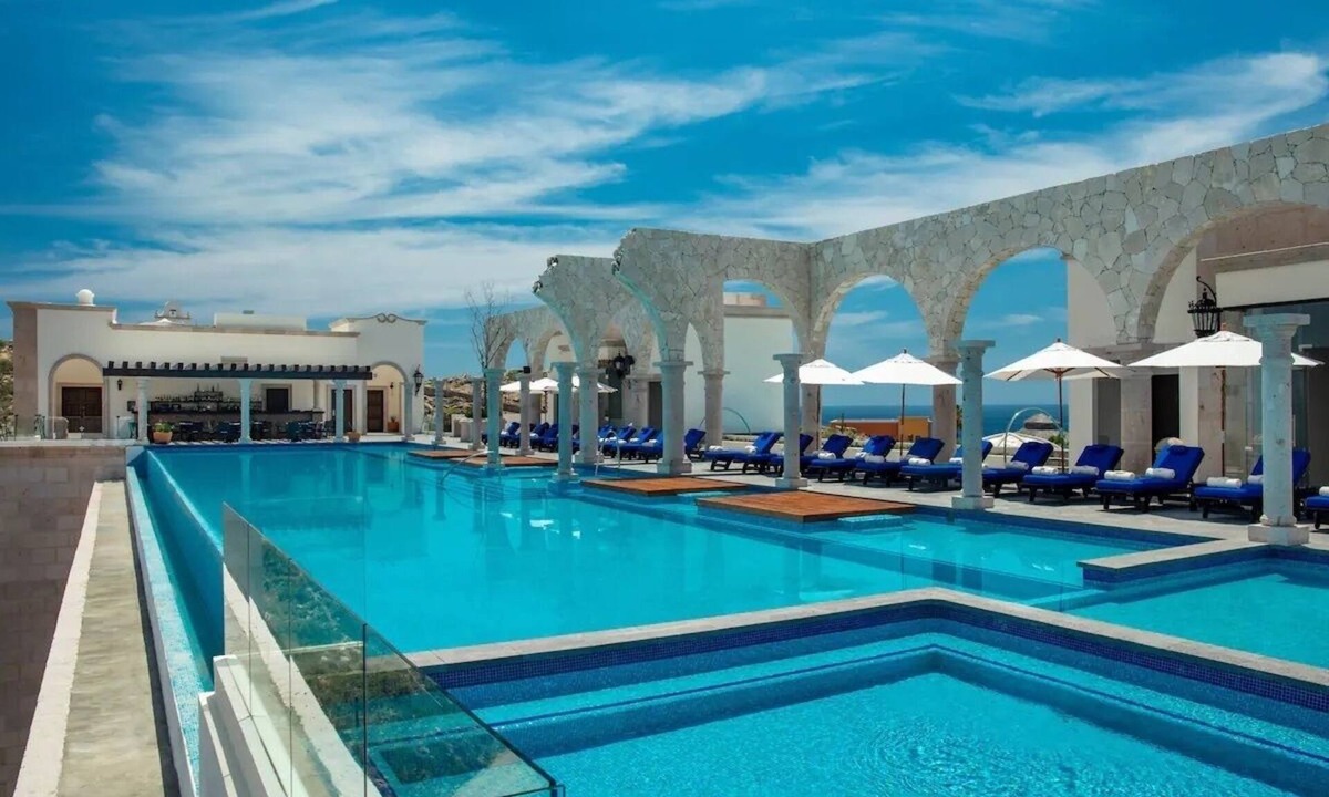 Cabo San Lucas Condo | Luxurious Retreat Resort w/Stunning View & Exclusive Amenities.