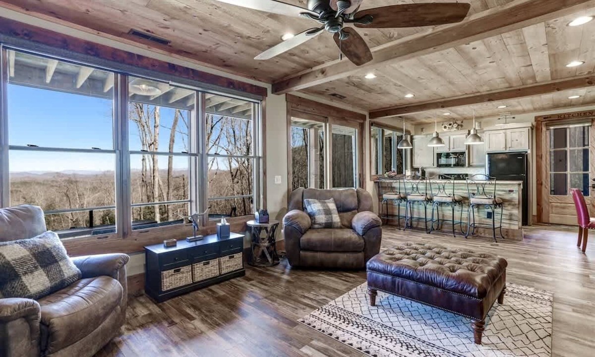 Morganton Cabin | Mountain View Cabin with Hot Tub Retreat