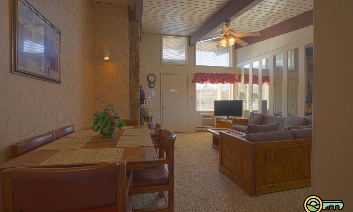 Mount Jackson Condo | Ski/MTB/Golf Condo (#132) - Slope side | Mountain, golf course views | Vaulted ceilings!