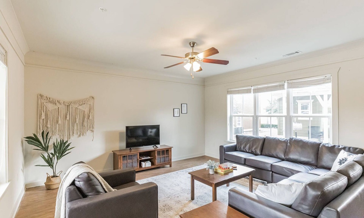 San Marcos House | Spacious Texas Staycation w/ Fitness Center + Kitchen