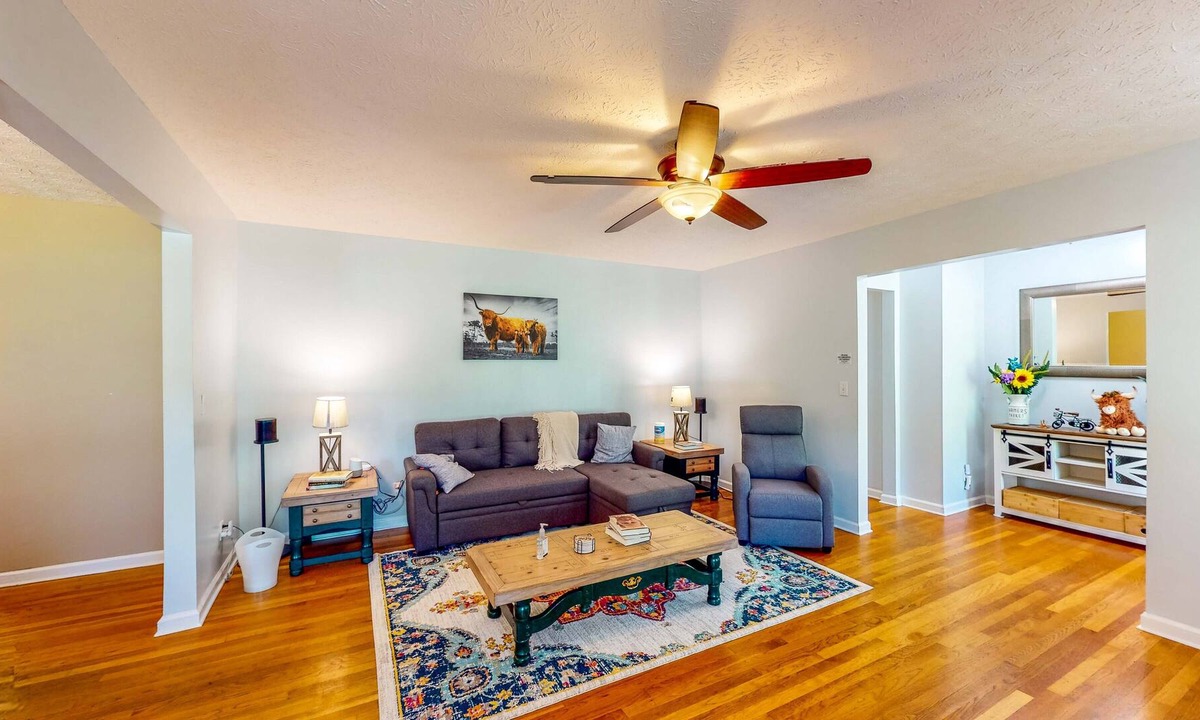 Danielsville House | Sprawling acreage, magnificent views, game room