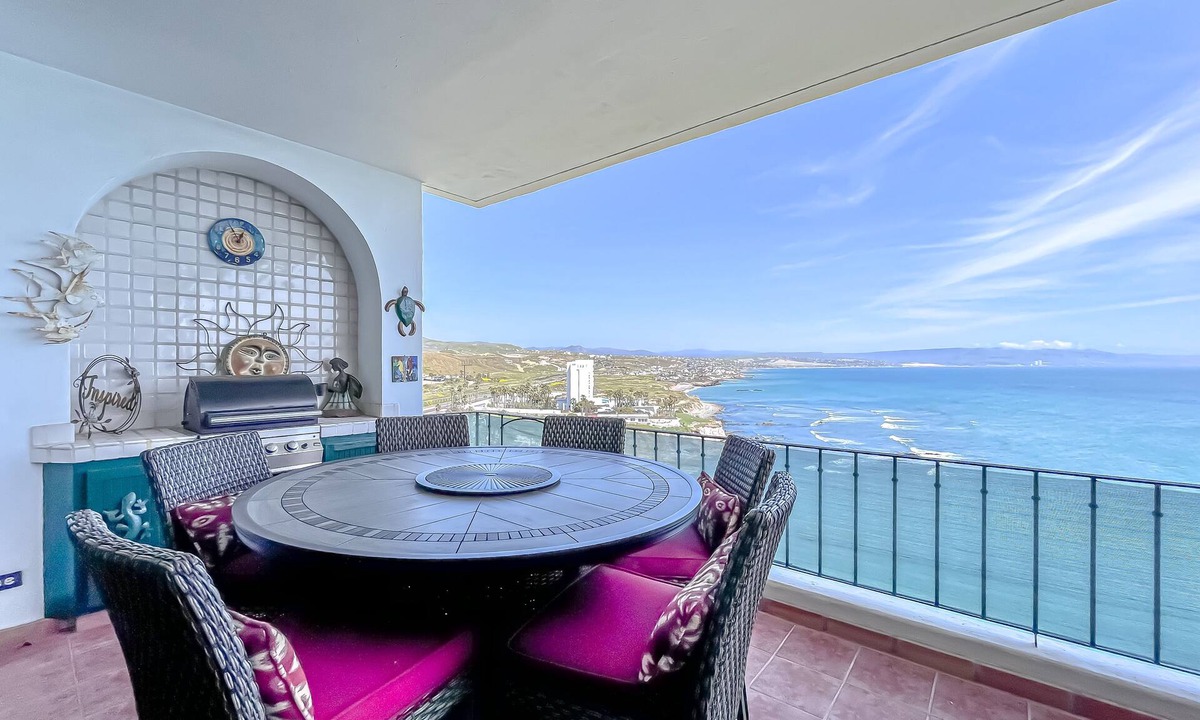 Playas de Rosarito Condo | Surf&Turf-ClubMarena-Pool&BeachAccess-Rosarito