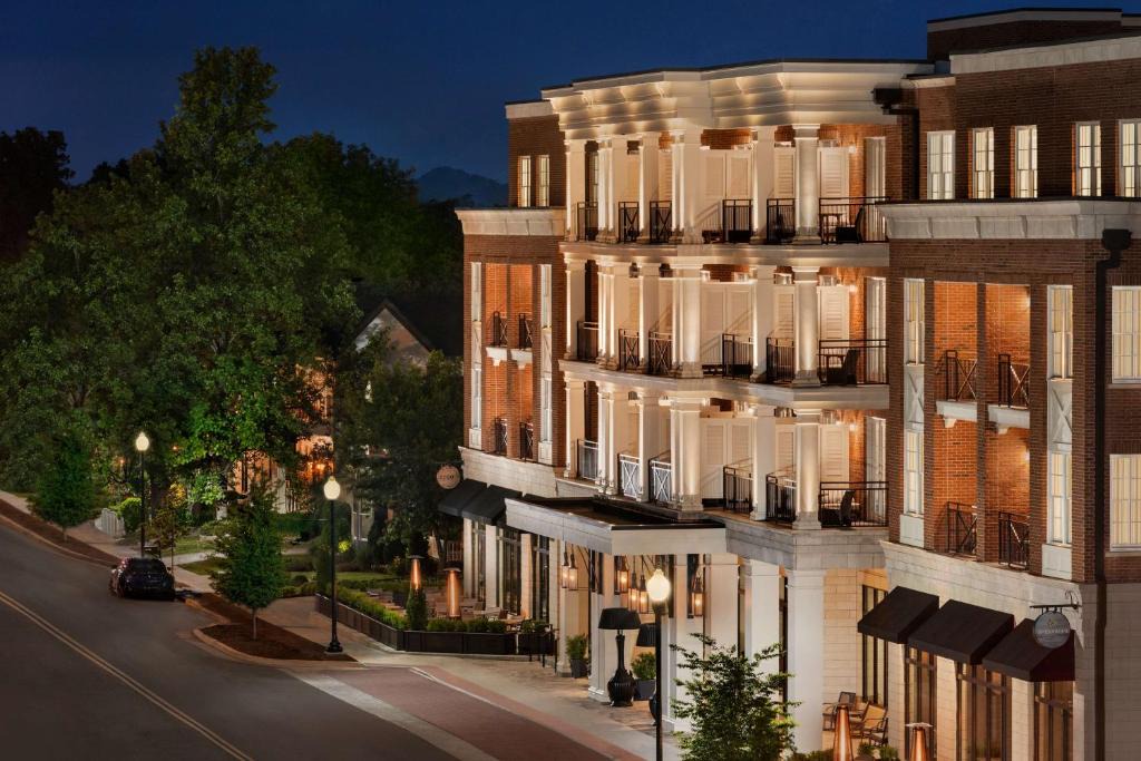 Historic Downtown Franklin Hotel | The Harpeth Franklin Downtown, Curio Collection by Hilton