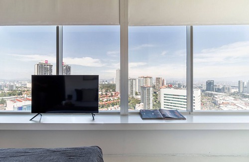 Lomas de Santa Fe Apartment | Escape Junior Suite by Kukun