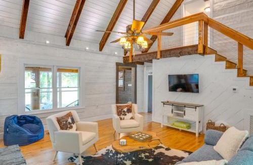 Rutherford County House | ~ 10 Mi to Downtown: Murfreesboro Area Cabin