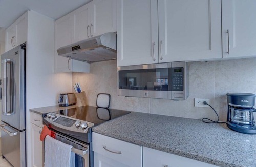 Chinatown Apartment | 2 BR Fully Furnished Apartment at Penn Quarters - Surrounded by Best Restaurants in Town