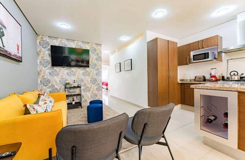 Colonia Roma Apartment | 2 Condos in La Roma w/Parking, Perfect for Groups