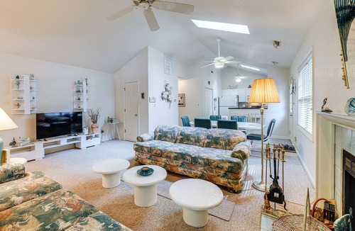 Ocean View Cottage | 2 Mi to Bethany Beach! Family Getaway w/Deck