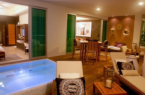 Lomas de La Cruz Condo | 3 BR, 3.5 BA Grand Luxxe Presidental Villa "Punta" wk of Dec 1 or 8, 2018