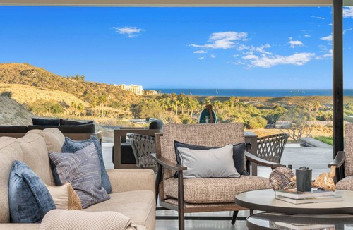 Cabo San Lucas Condo | 3BD Alvar: Oceanfront, Beach Access, Luxury