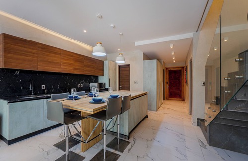 Tulum City Center Condo | 5 Bedroom Tropical Villa - Beach 3 min - Aldea Zama Tulum