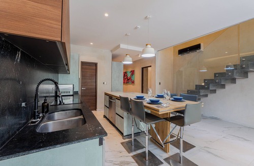 Tulum City Center Condo | 5 Bedroom Tropical Villa - Beach 3 min - Aldea Zama Tulum