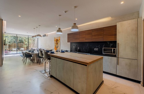 Tulum City Center Condo | 5 Bedroom Tropical Villa - Beach 3 min - Aldea Zama Tulum