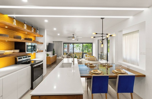 El Medano Ejidal Condo | 5 mins to Medano Beach and all the hot spots! Modern 3-bdrm-3.5 bath Condo