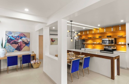 El Medano Ejidal Condo | 5 mins to Medano Beach and all the hot spots! Modern 3-bdrm-3.5 bath Condo