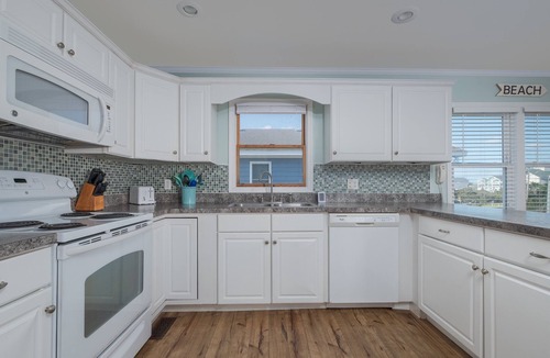 South Nags Head House | 5769- Rose Cottage, | Semi-Oceanfront | South Nags Head | Sleeps 8