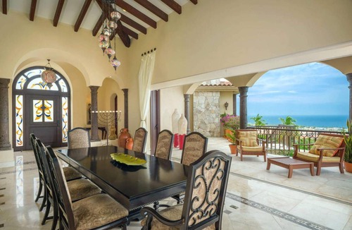 Cabo San Lucas Villa | 650 m² Villa ∙ 7 bedrooms ∙ 14 guests
