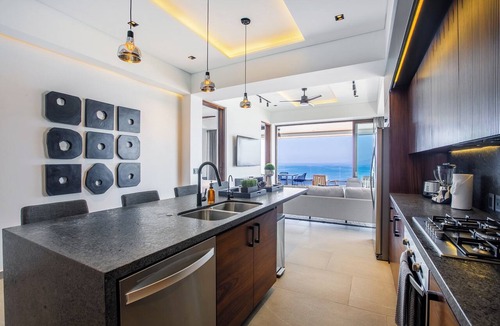 Amapas Condo | 6th-Floor Amapas Retreat – Pool & Sunset Views
