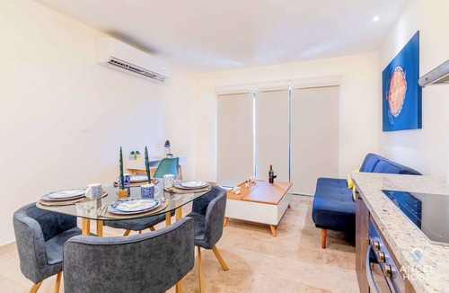 Gonzalo Guerrero Condo | 7 Min Beach Walk | Rooftop Pool with City Views