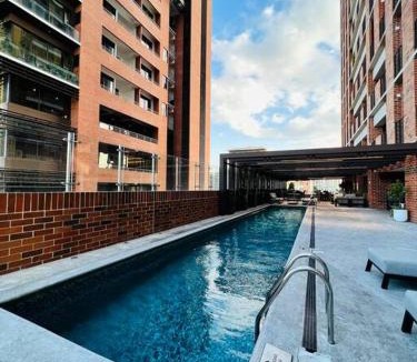 Zona 10 Apartment | Apartamento de 2 Dormitorios, Zona 10, Piscina, Gym, Parqueo