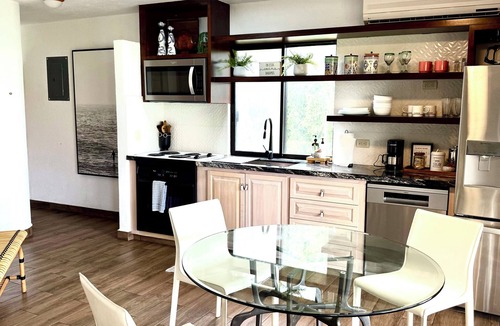 Campo de Golf Fonatur Condo | Beautiful Updated Condo in Hotel Zone – Golf View + Walk Everywhere