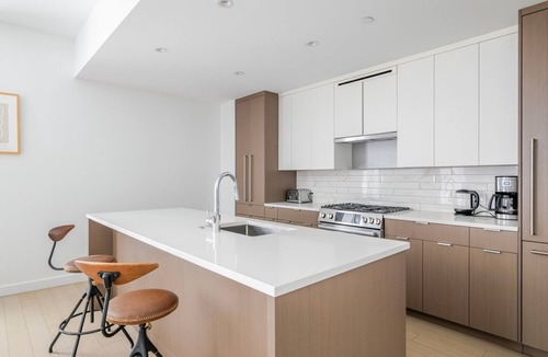 Shawmut Apartment | Blueground | South End, pool, nr Boston Common