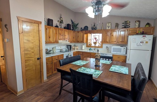 Sautee Nacoochee Cabin | Brandywine Cabin - Screened Porch and Great Privacy