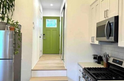 Stockton Apartment | Bright Studio Near Downtown/Padre’s/Airport/Beach