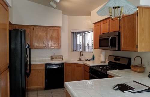Summerlin House | Charming, Clean, Affordable 1-Story, Near Strip, Golf, Parks, 2+months 110
