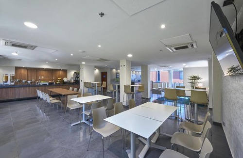 Downtown Queretaro Hotel | City Express by Marriott Queretaro Autopista