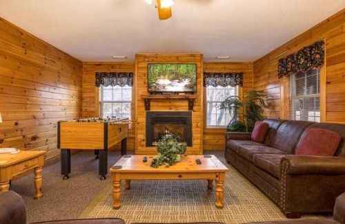 Pigeon Forge Apartment | Close to everything - this condo is a great home base for your mountain getaway