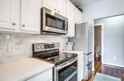 Lewes Apartment | Community Pool & Private Balcony: Chic Lewes Gem