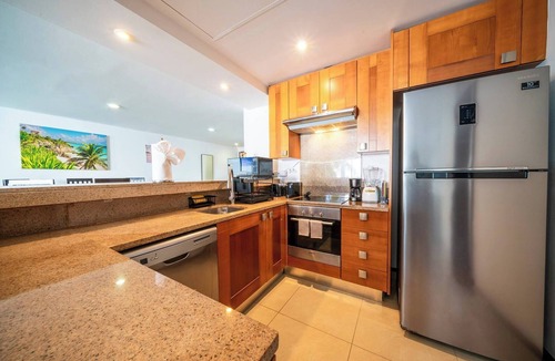 Gonzalo Guerrero Condo | Confortable Penthouse with 2 BR & Private Pool
