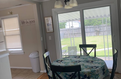 Chic's Beach Cottage | Cozy Beach cottage in Chicks Beach
