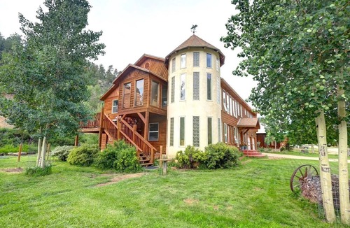 Red River House | Cozy & Spacious 6 Bedroom house with a GAMEROOM