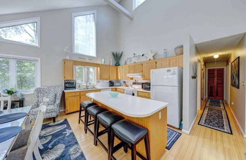Sandpiper Pines House | Dog-friendly home close to the beach w/balcony, wood fireplace, gas grill, AC