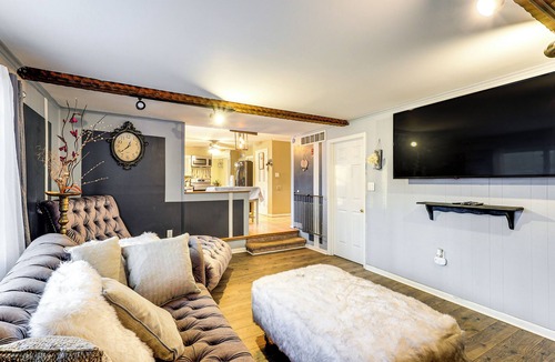 Dover Cottage | Dover Home Base: 3 Mi to Motor Speedway!