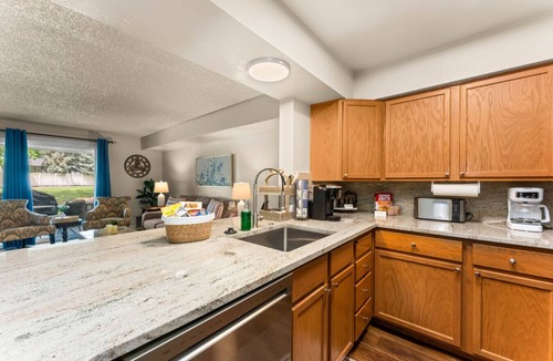 Eagle Villa | Downtown Eagle Haven
