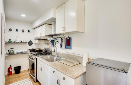 Westminster Apartment | Explore SoCal! Cozy Retreat Near Disney & Beaches