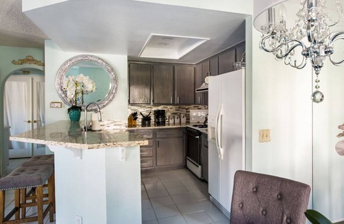 Aliso Viejo Villa | Glamorous Regal Design Home with Private Patio and Garage