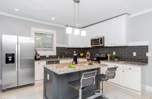 Sylvan Hills House | Gorgeous 3-bedroom house with AC in vibrant Atlanta