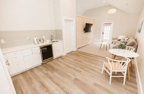 Ogunquit House | Grasshopper Inn