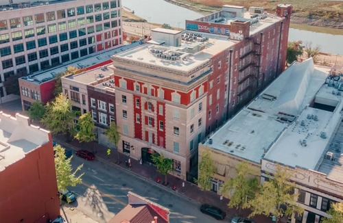 Downtown Memphis Apartment | Landing | Incredible 2BD, Gym, Courtyard
