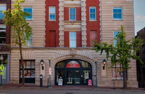 Downtown Memphis Apartment | Landing | Incredible 2BD, Gym, Courtyard