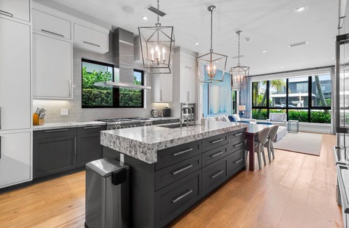 Riviera Isles House | LUXURIOUS MANSION WITH 5 SUITES ON THE WATER!