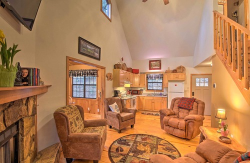 Blairsville Cottage | Modern Cabin w/Deck in the Blue Ridge Mountains!