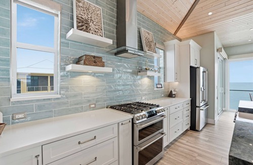 Jose's Hideaway House | New! Beachfront, Heated Pool, Hot Tub & Golf Carts
